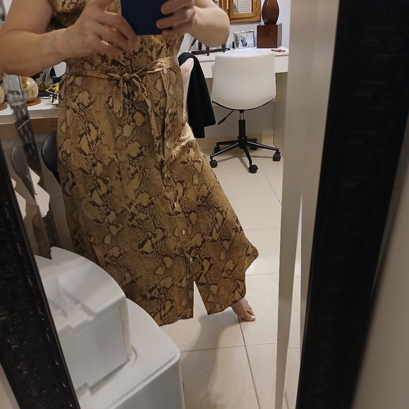 Beautiful Silk Snake Print Button Down Never wore Brand New! - Picture 6 of 12